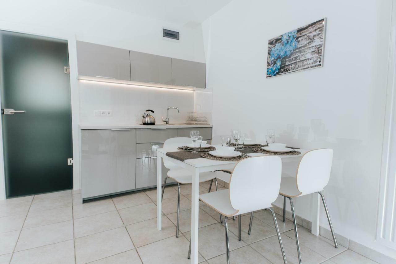 פורונין Apartamenty Niezapominajka מראה חיצוני תמונה